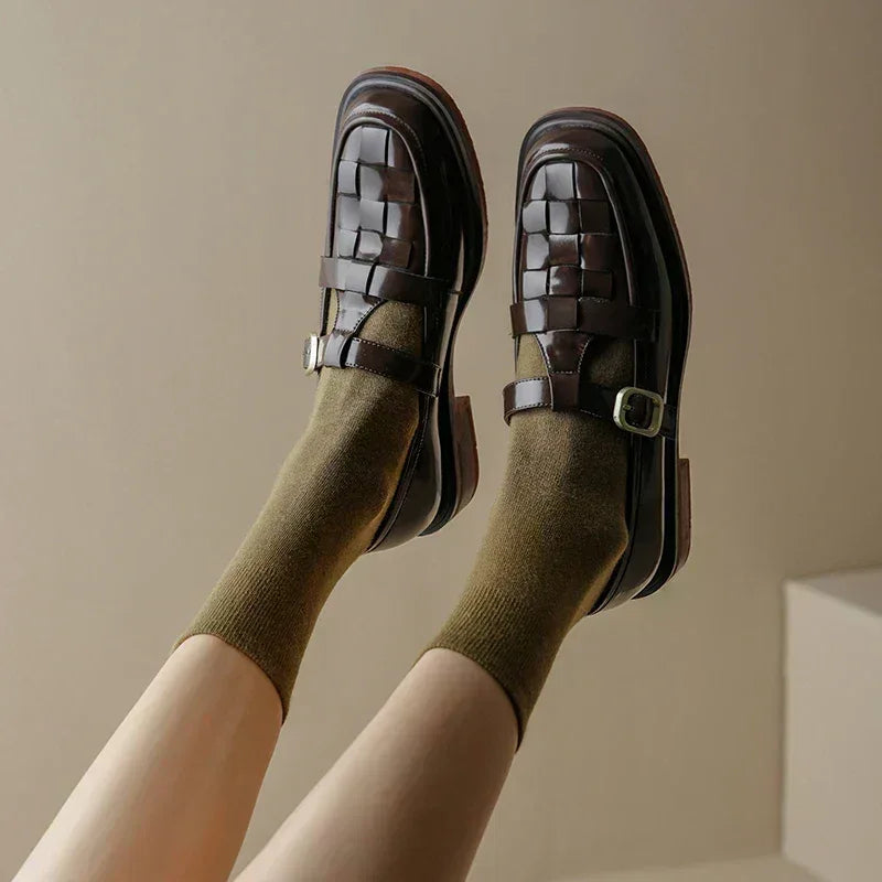 Isava | Vintage-Style Retro Flats - MABEL LONDON